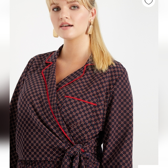 Pajama style wrap crop top - Picture 3 of 4